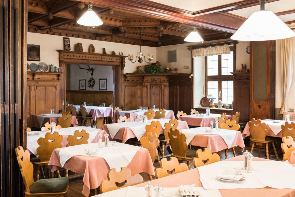 Gasthaus Zum Specht โฮสบาค ภายนอก รูปภาพ