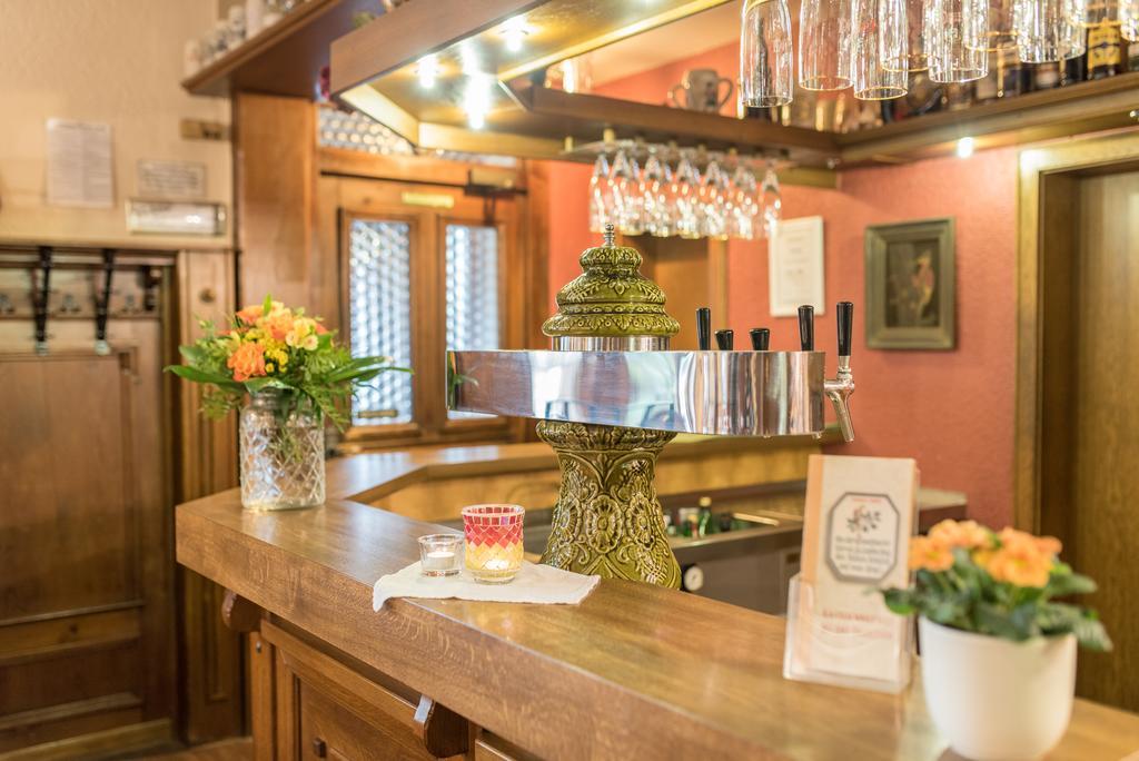 Gasthaus Zum Specht โฮสบาค ภายนอก รูปภาพ