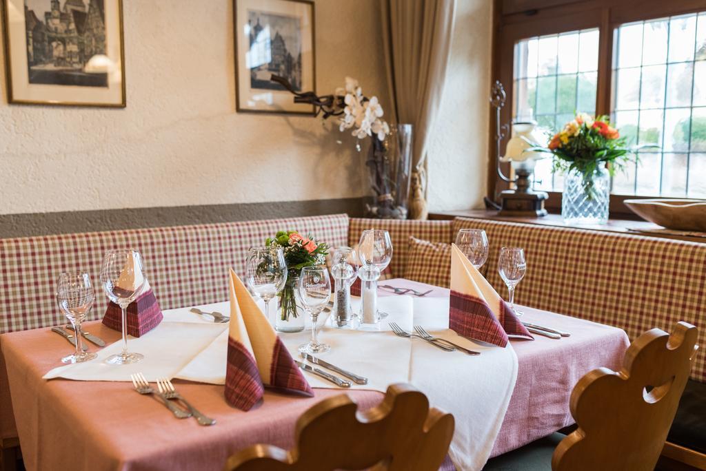 Gasthaus Zum Specht โฮสบาค ภายนอก รูปภาพ