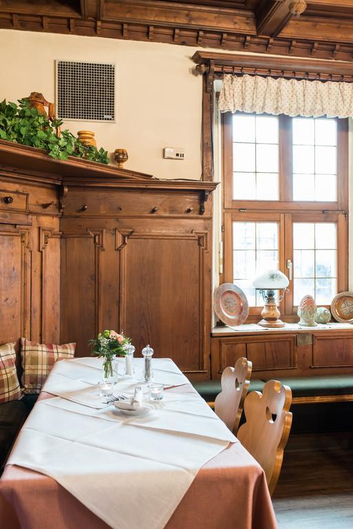 Gasthaus Zum Specht โฮสบาค ภายนอก รูปภาพ